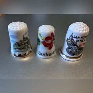 Lot of 3 Vintage Ceramics Thimbles